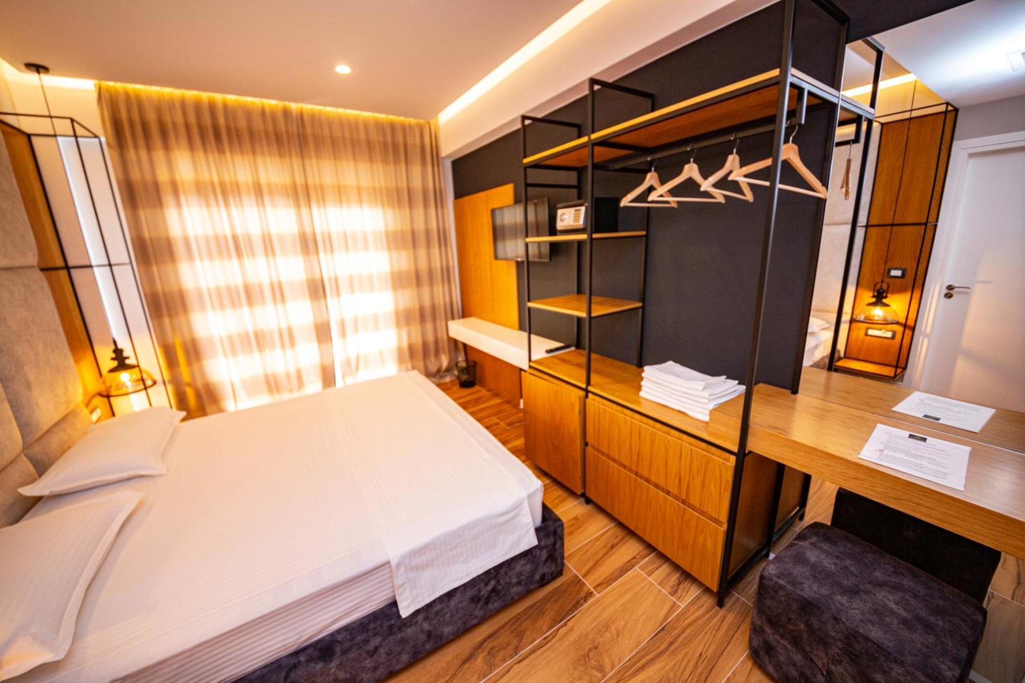 Inada Hotel Ksamil Hotel 3*